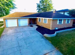 1222 Illini Dr, Lockport, IL