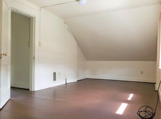 24 Cowls Rd, Amherst, MA 01002