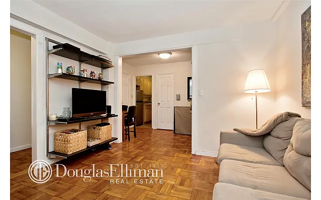 Sold by Douglas Elliman | media 4