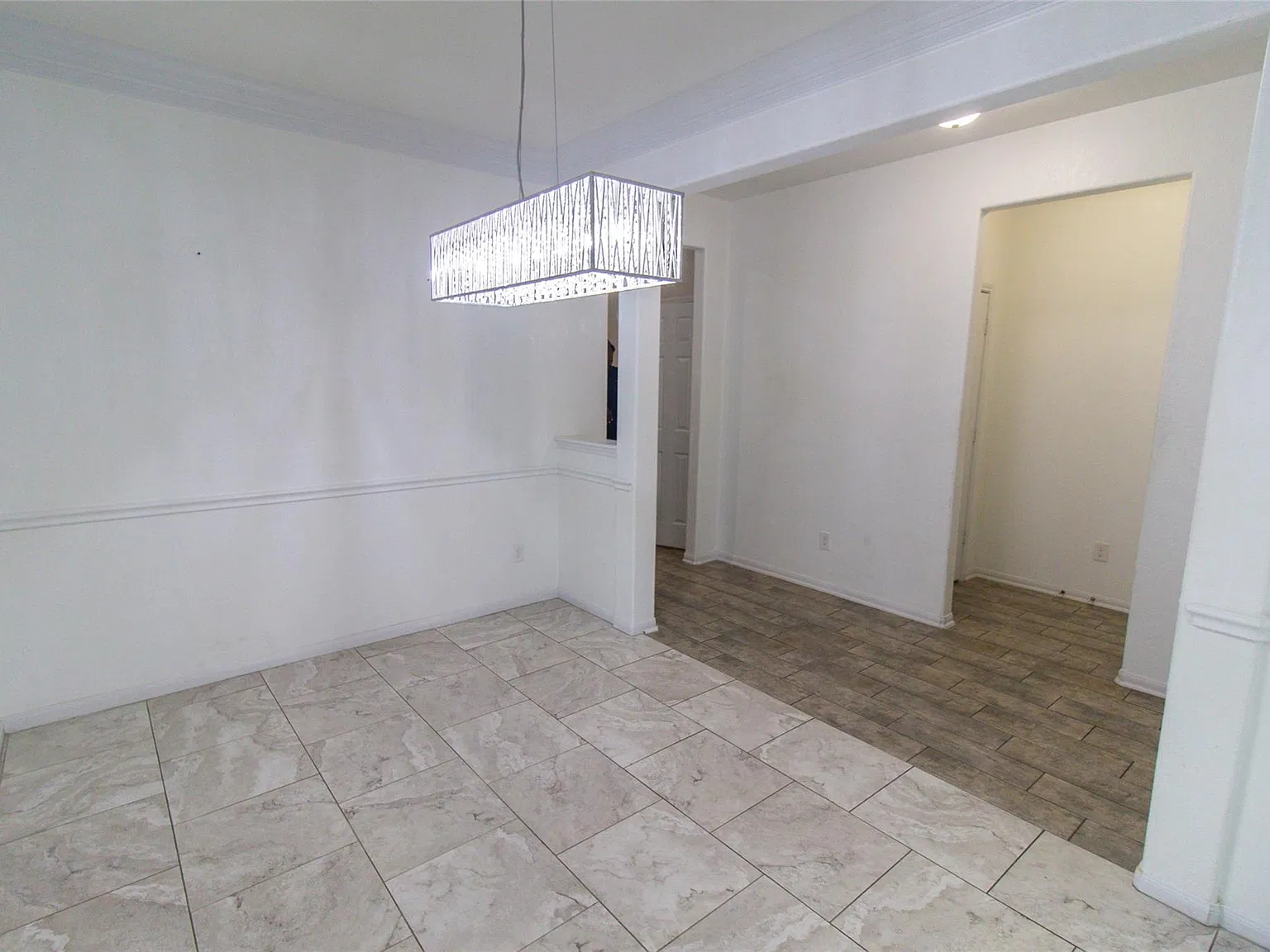 4 bed, 2.5 bath, 3118 sqft, $2,500 — Photo 4