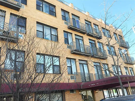 Rented by R New York | media 7