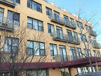 Rented by R New York