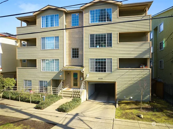 8820 Nesbit Avenue N #103, Seattle, WA 98103