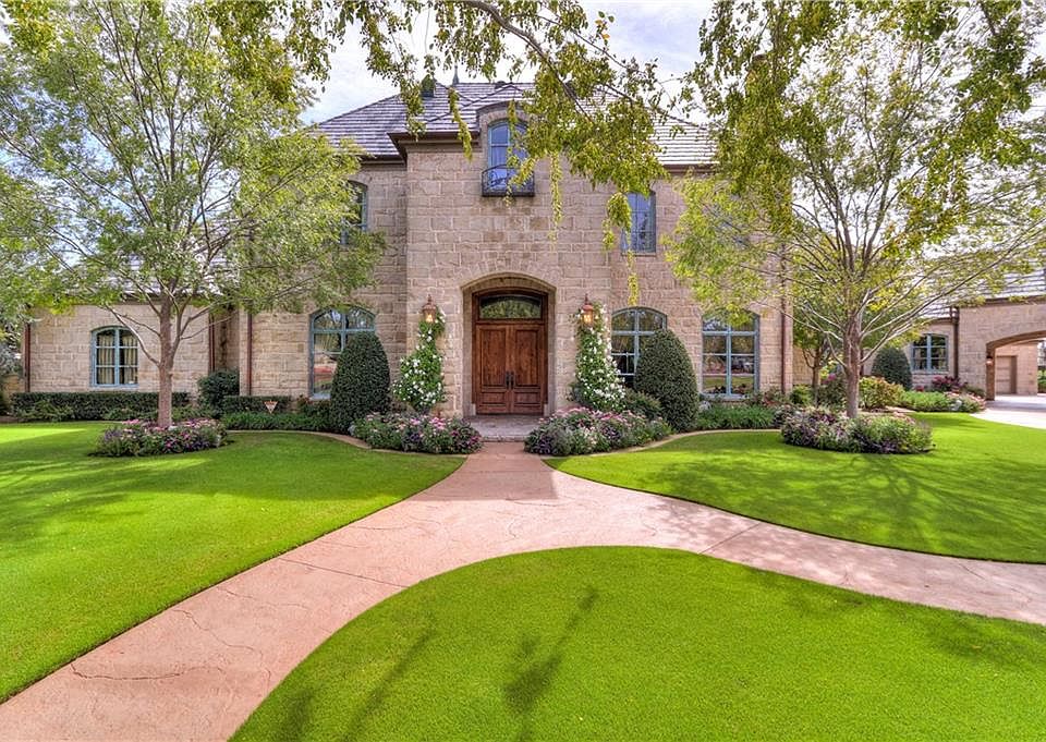 1st image of 5208 Wisteria Dr