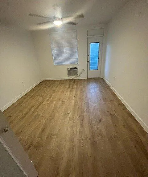 441 Collins Ave #6 — Photo 14
