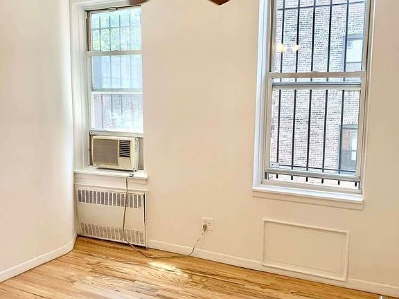 3rd image of 70 W 71st St APT 4G