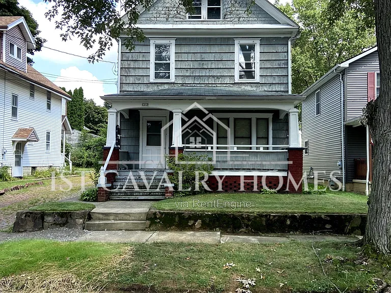 1383 Curtis St #2 — Photo 5