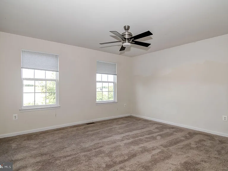 3401 Eagle Ridge Dr — Photo 21