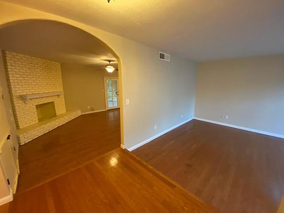 4th image of 7468 N 5th St