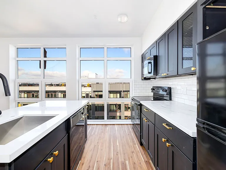 Woodworth Apartments | Vibrant & Luxurious Living in Capitol Hill — Photo 44