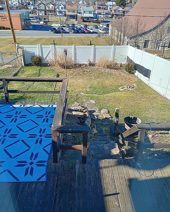 2nd image of 416 23rd Ave