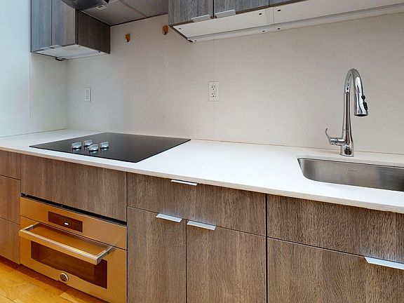 5th image of 347 E 76th St Unit Phe