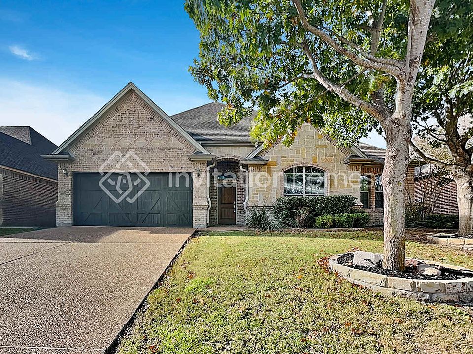 1st image of 382 Spyglass Dr