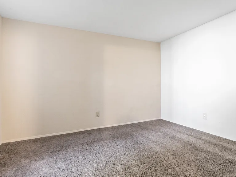 Fort Stanton Apartments — Photo 16