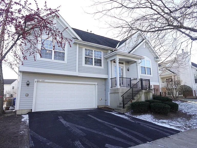 881 Essex Cir #881 — Photo 30