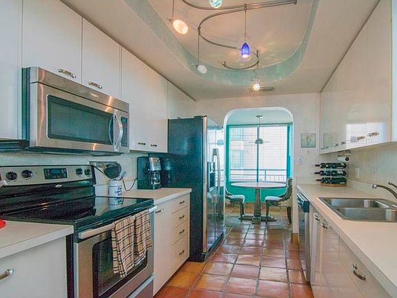5th image of 1520 Gulf Blvd APT 1607