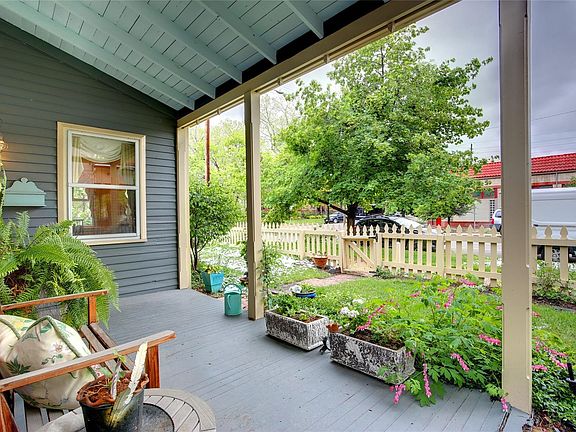 3rd image of 2861 Champa St