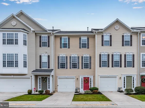 104 Brook Meadow Dr, Mechanicsburg, PA 17050