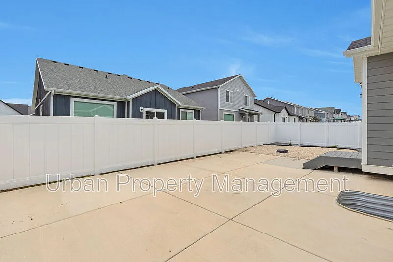 Building Photo - 3761 W 620 N