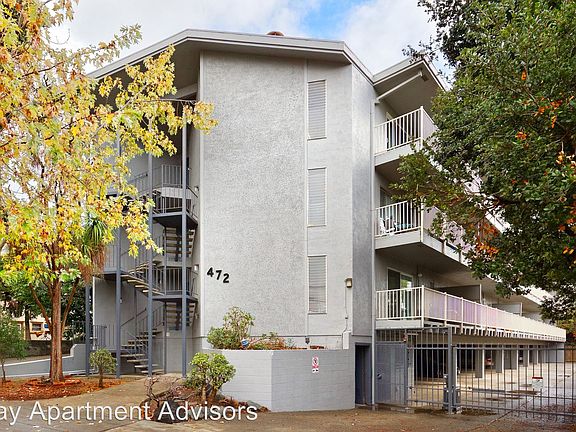 2nd image of 472 Jean St APT 10