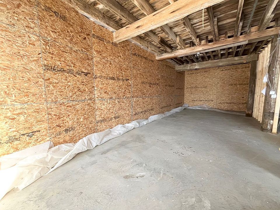 2nd image of 271 Milton Tpke