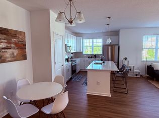 1728 Vankar Dr #307, Virginia Beach, VA 23456