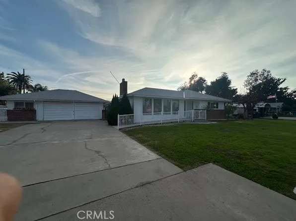 4984 E Belmont Ave, Fresno, CA 93727