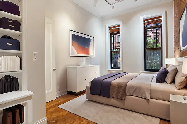 Rented by Luxian International Realty LLC | media 44