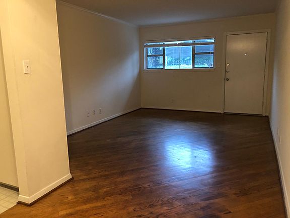 3rd image of 1816 Elmen St APT 9