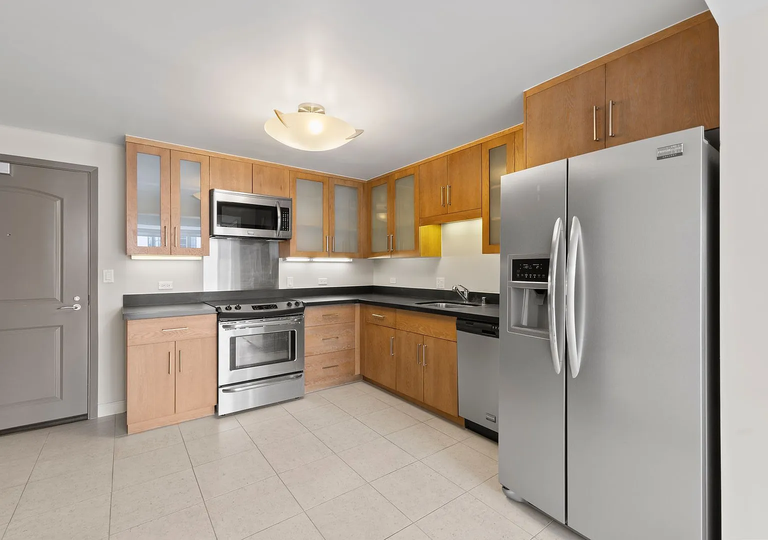 Great Location in the Heart of Honolulu ~ Pacifica Honolulu 3804 — Photo 2