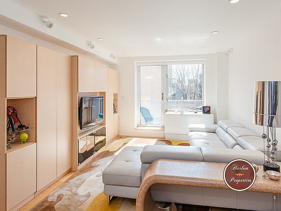 2nd image of 2280 8th Ave APT 5A