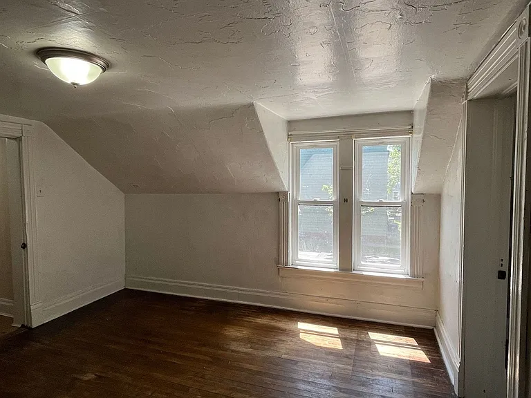 630 E Wausau Ave — Photo 26