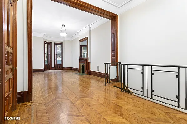 Rented by Citi Habitats | media 4