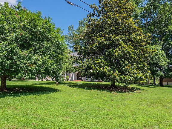 2nd image of 7800 Indian Springs Dr