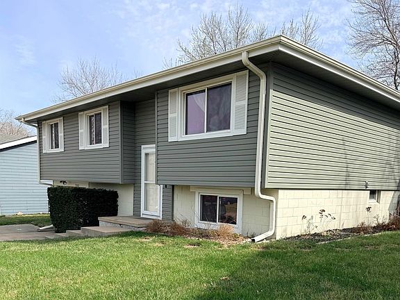 2nd image of 705 E 4th St