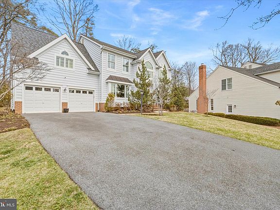 4th image of 768 Stacy Oak Way