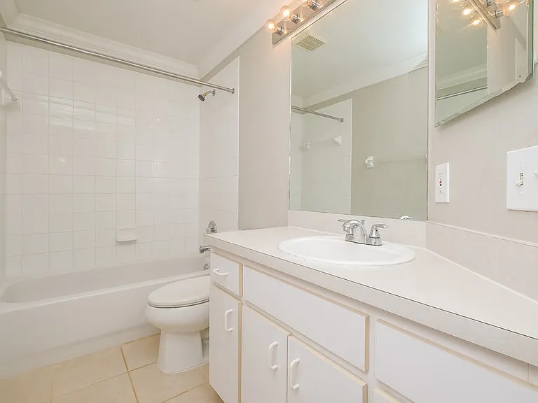 10408 Hallmark Blvd — Photo 15