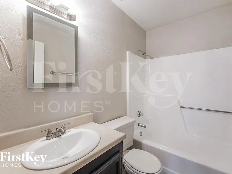 415 Justice Dr — Photo 13