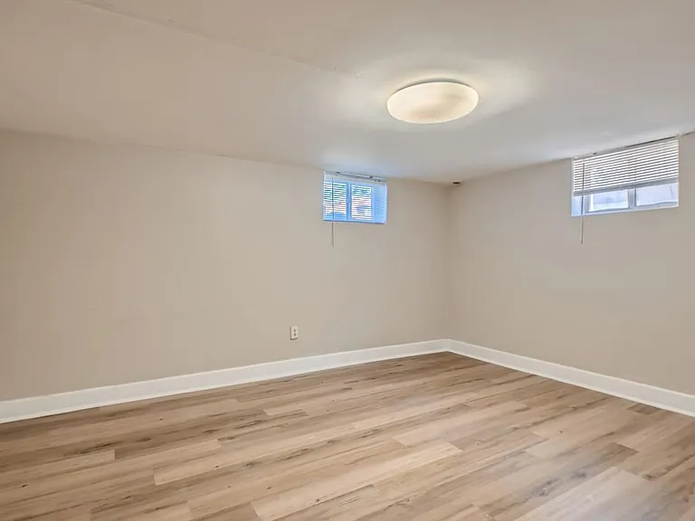 499 Fox St #BASEMENT — Photo 5