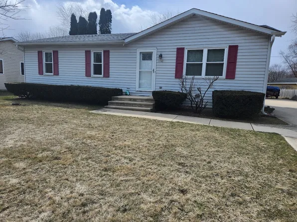 11142 8th Ave, Pleasant Prairie, WI 53158
