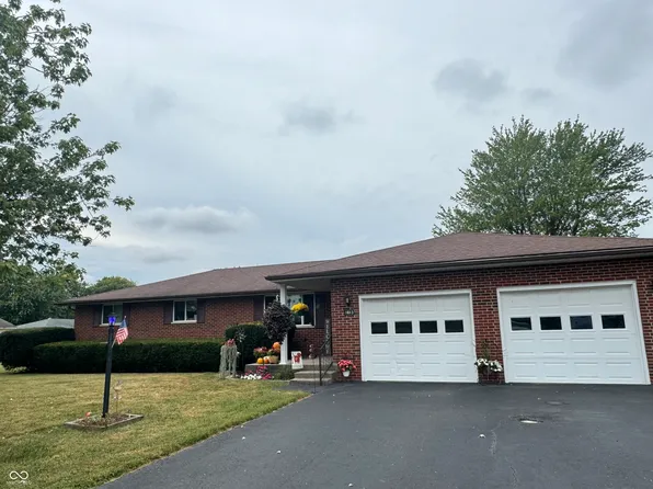 1613 N Carver St, Greensburg, IN 47240