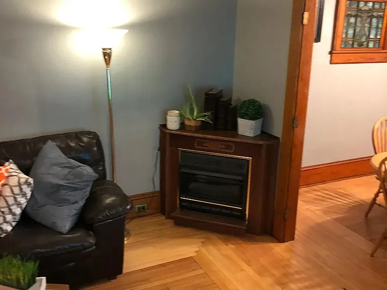2323 Adams Ave — Photo 2