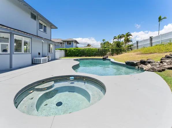 270 Puumakani St, Kahului, HI 96732
