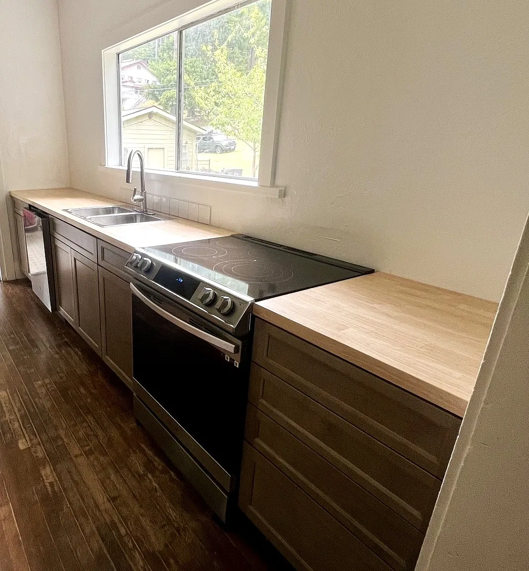 1640 Union St — Photo 3