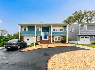561 Crestview Ter, Point Pleasant Beach, NJ 08742