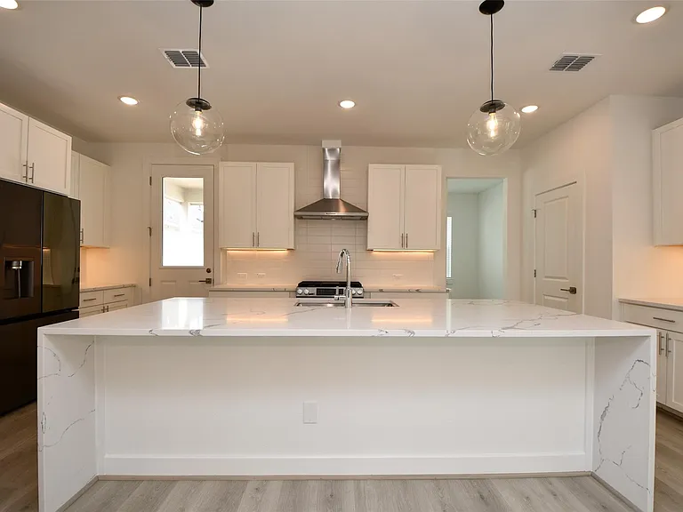 2209 Via Laura Ln — Photo 12