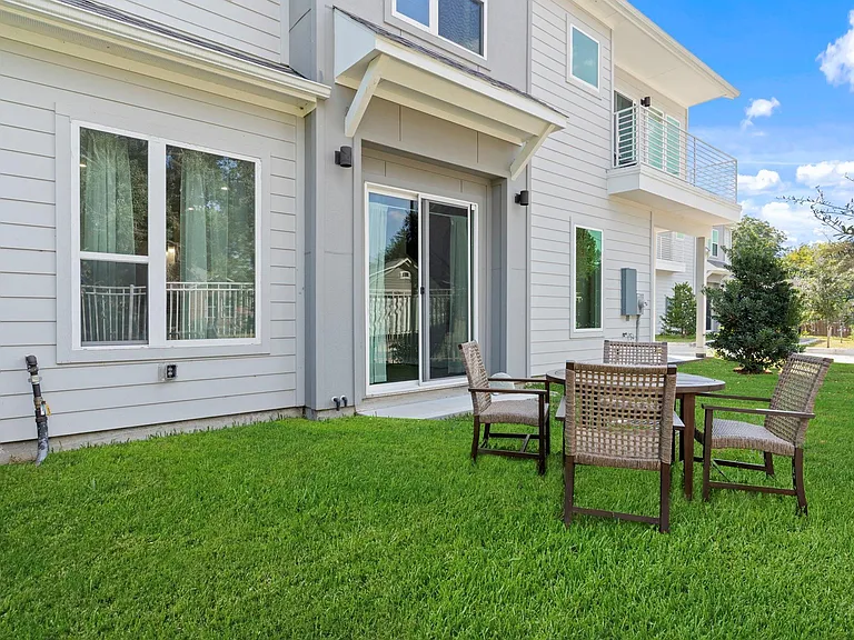 851 Prosper St — Photo 47
