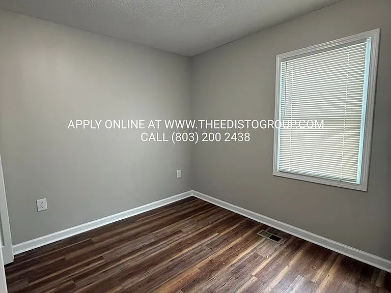 594 Dantzler St — Photo 4