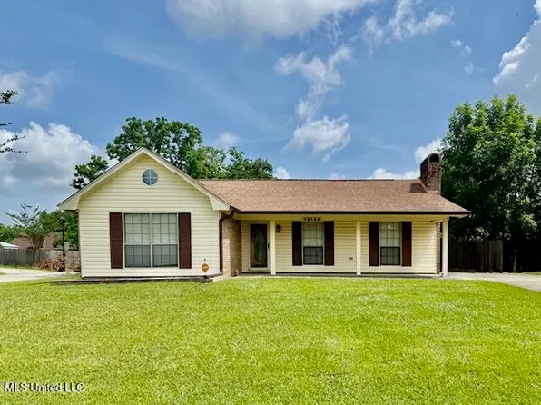 15138 Rosewood St, Gulfport, MS 39503
