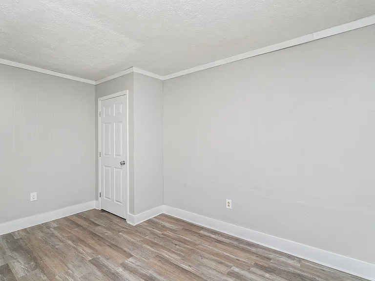 2823 Colt Dr #4 — Photo 5